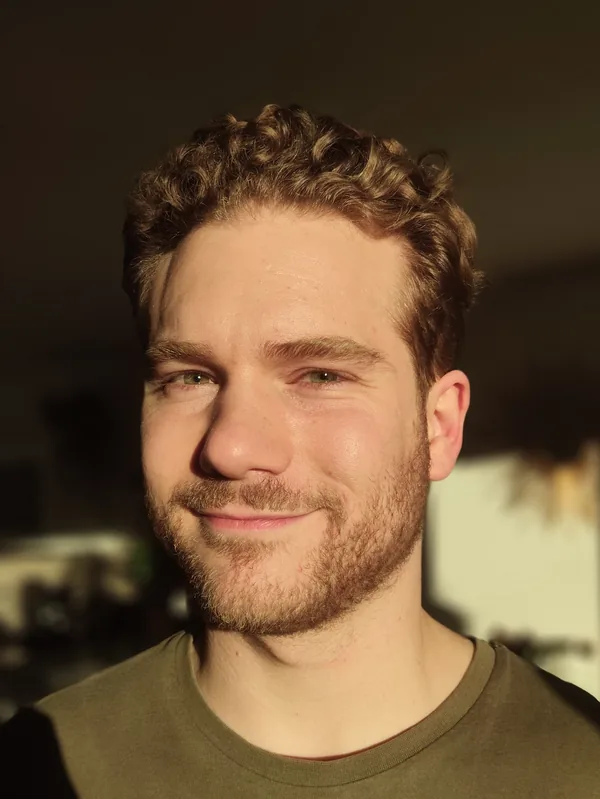 Ugo Mazier, professeur de mathématiques, physique et chimie à Genève